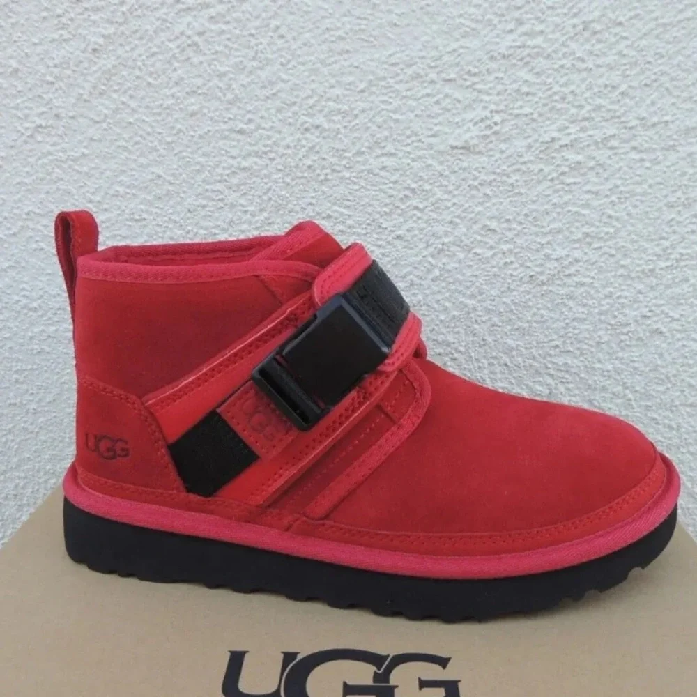 UGG Men's Neumel Snapback Chukka Boot Samba Red shearling fur men's size 11 new!